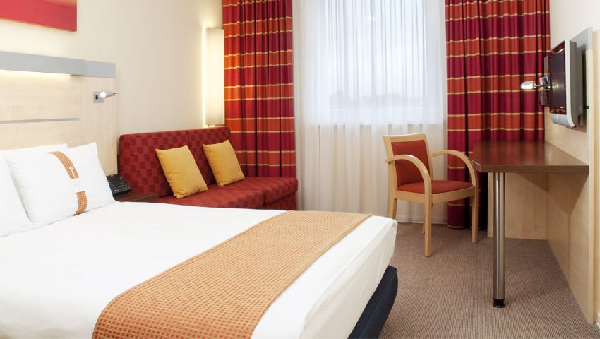 Holiday Inn Express Cardiff Airport