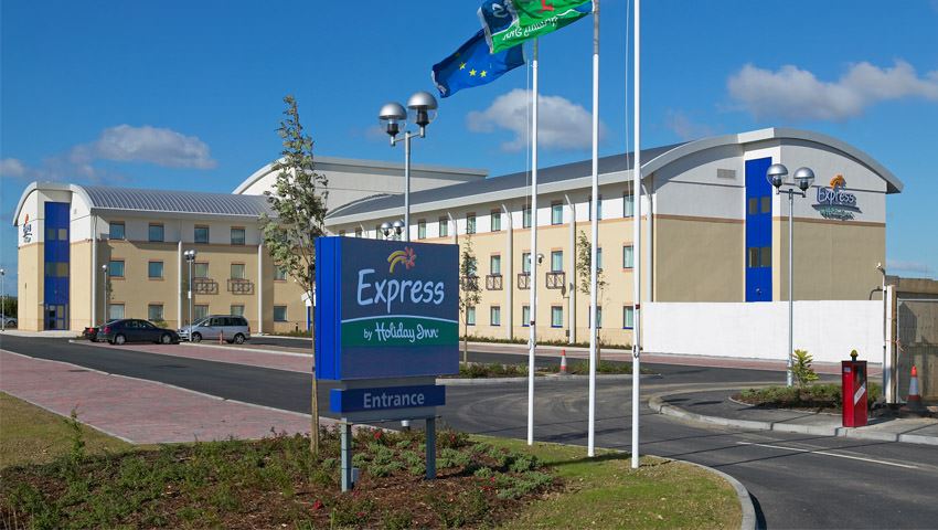 Holiday Inn Express Cardiff Airport