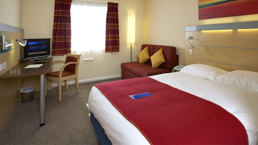 Holiday Inn Express Cardiff Airport