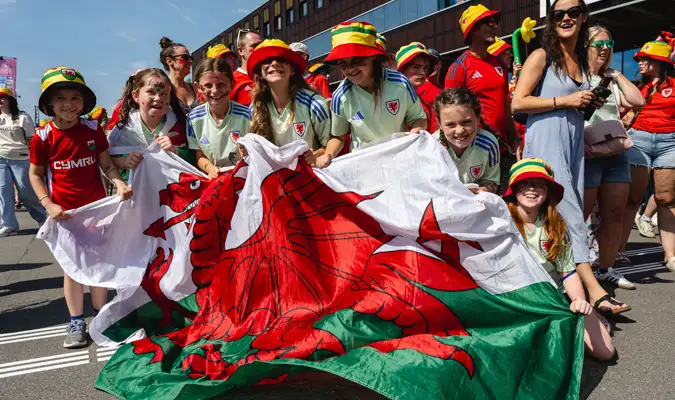 Welsh football fans